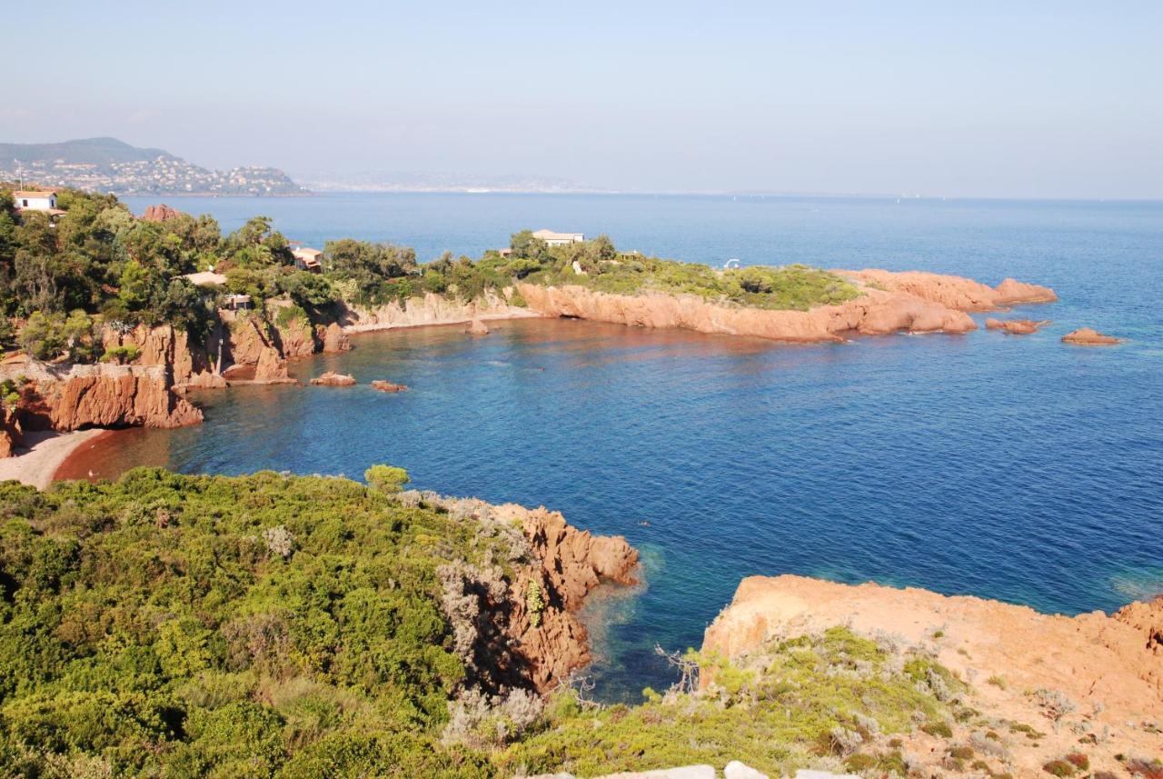 Agay Cap Esterel Le Hameau F2 Clim Plein Sud Dernier Etage Magnifique Vue Mer Saint-Raphaël エクステリア 写真