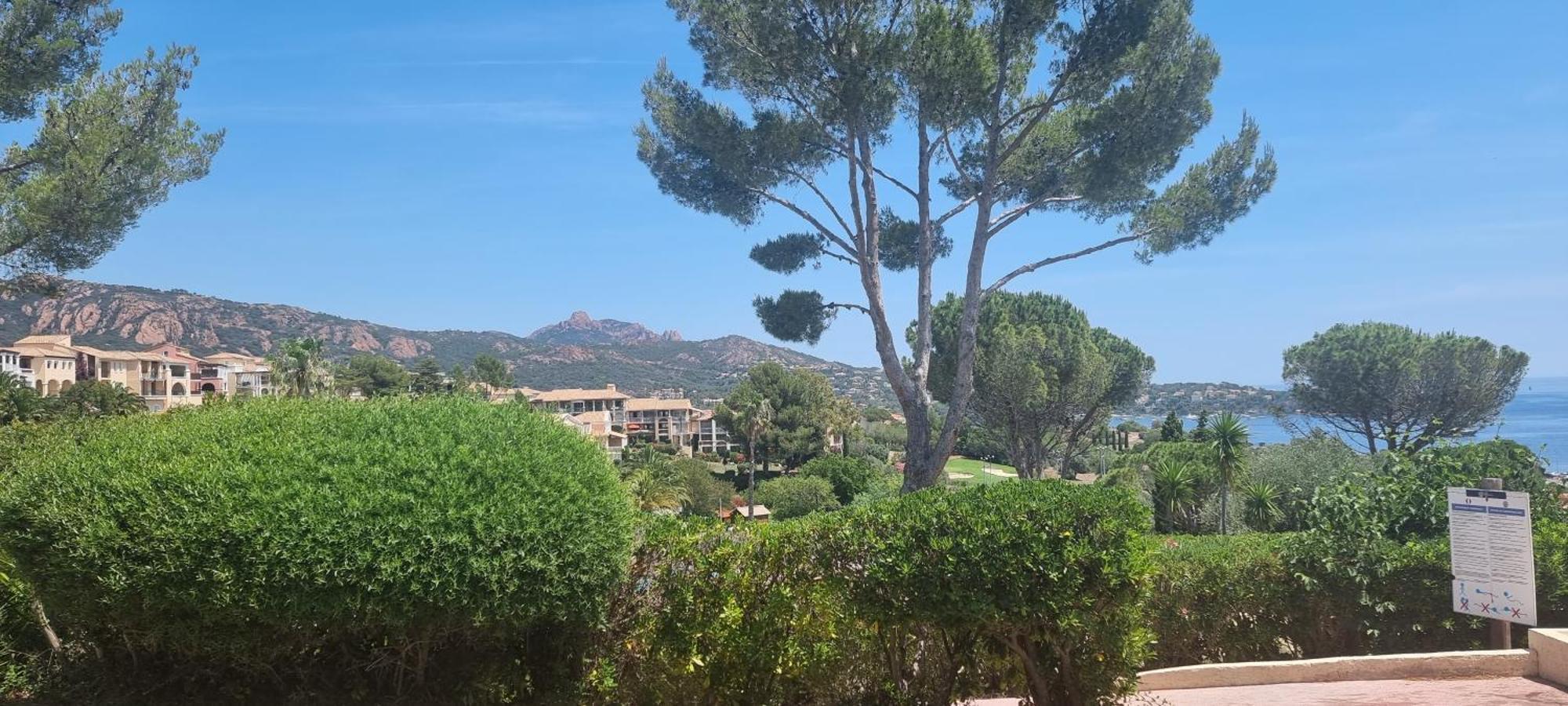 Agay Cap Esterel Le Hameau F2 Clim Plein Sud Dernier Etage Magnifique Vue Mer Saint-Raphaël エクステリア 写真